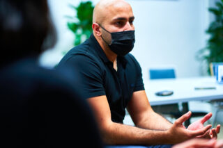 Sulaiman Tadmory ist Journalist für den NDR und STRGF.