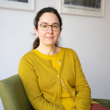 Claudia Maicher sitzt seit 2014 für Bündnis90/Die Grünen im Sächsischen Landtag in Dresden. Wir haben sie in ihrem Wahlkreisbüro in Leipzig getroffen.